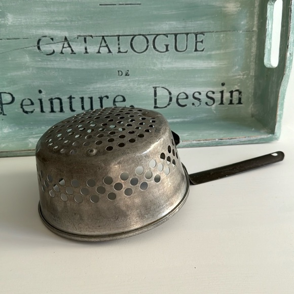 Vintage Aluminum Fryer Basket Colander - Picture 3 of 9